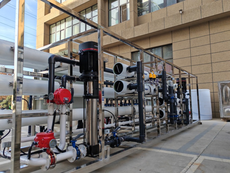 凈化水設(shè)備